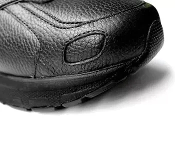 Cambrian Women's Ultra Leather Walking Shoes- Black