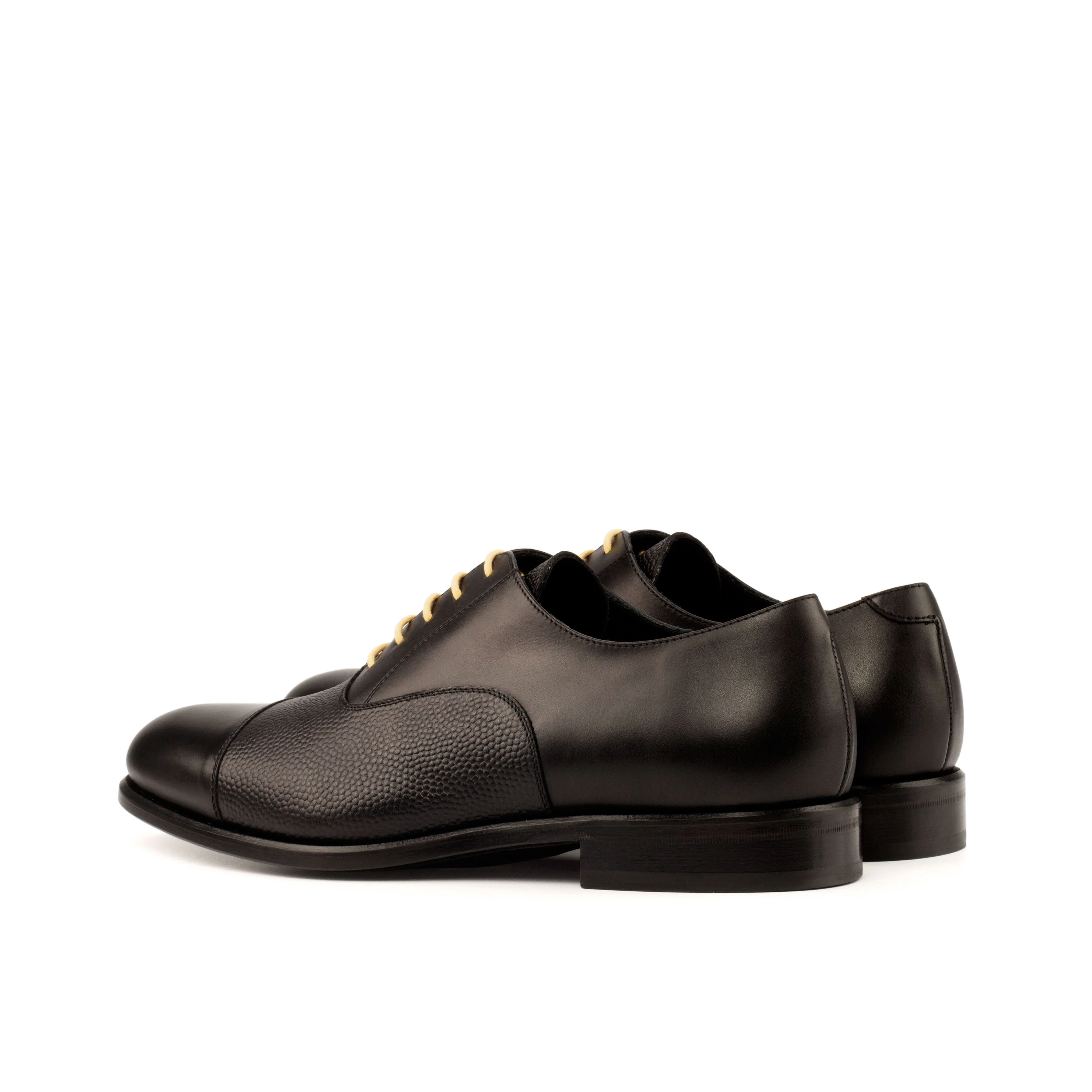 DapperFam Rafael in Black Men's Italian Leather & Italian Pebble Grain Leather Oxford