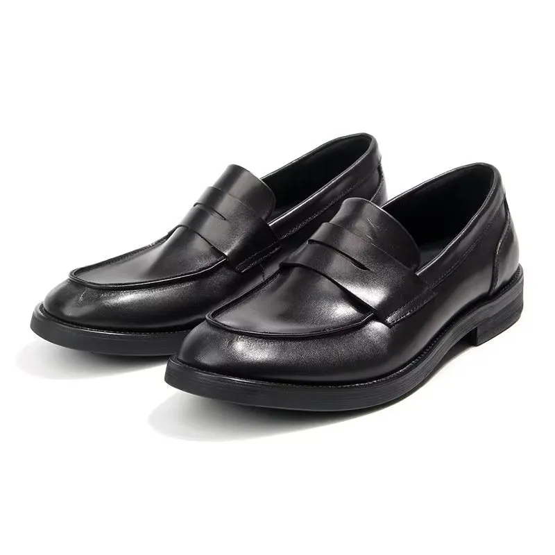 Elegance Unveiled: Veltique Loafers