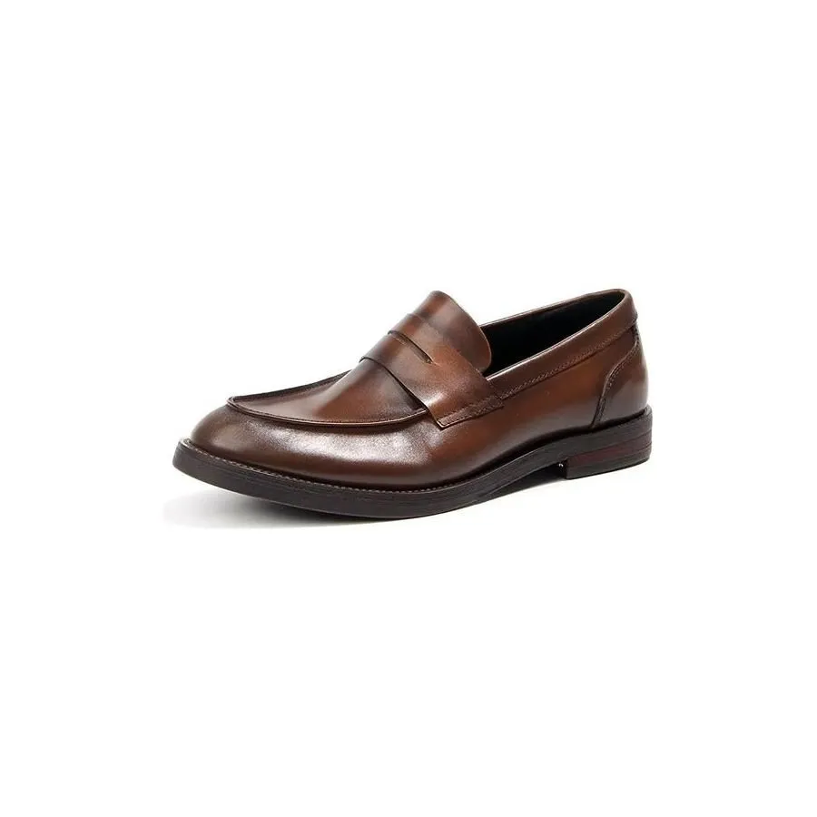 Elegance Unveiled: Veltique Loafers