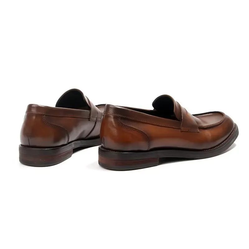 Elegance Unveiled: Veltique Loafers