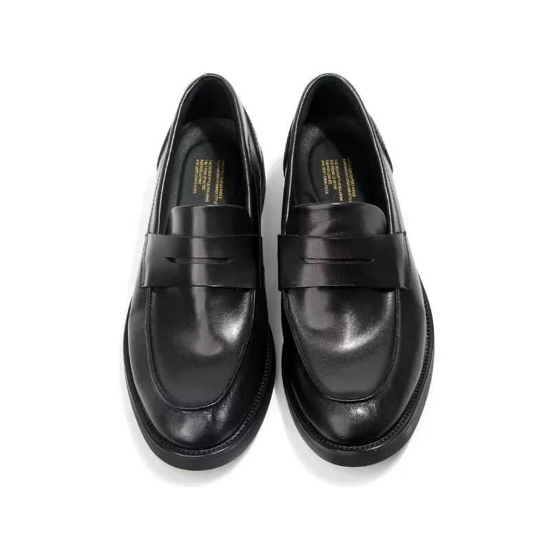 Elegance Unveiled: Veltique Loafers